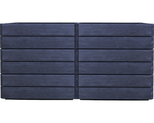 Rechthoekige plantenbak van houten latten