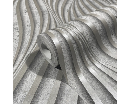 Rol behang met golvend streepjespatroon