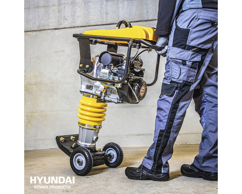 Hyundai trilstamper met verbrandingsmotor en wielen