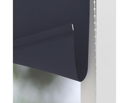 Detailopname van een rolgordijn voor een raam