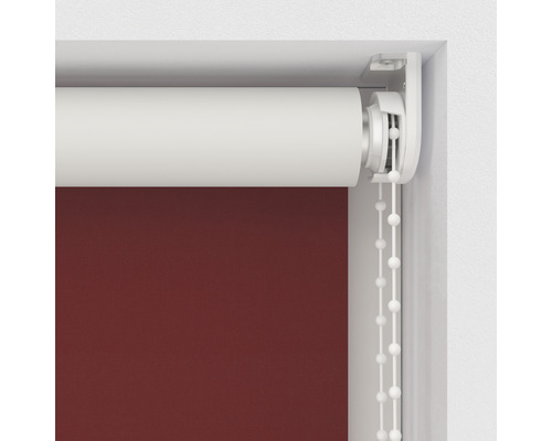 Detailweergave van een rolgordijn met kettingbediening voor raamdecoratie