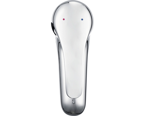 Verchroomde kraan met rode en blauwe markering voor temperatuurregeling