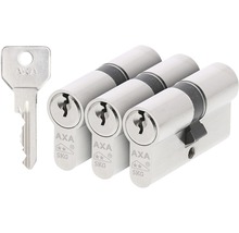 Drie cilindersloten met een sleutel van het merk AXA