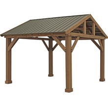 Houten paviljoen met metalen dak