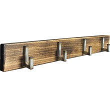 Kapstok van hout met metalen haken