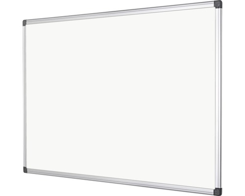 Wit, onbeschreven magneetbord met zilverkleurige lijst.