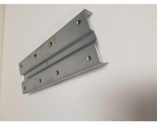 Metalen profiel met meerdere gaten