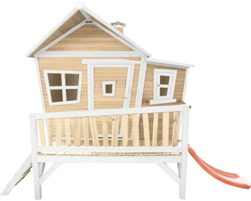 Houten speelhuis met glijbaan en ladder