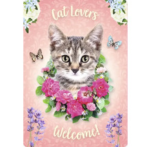 Decoratief bord met kattenmotief, bloemen en vlinders.