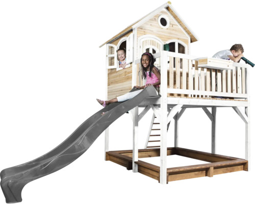 Speelhuis met glijbaan, zandbak en kinderen