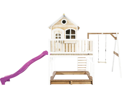 Speelhuis met glijbaan, schommel en zandbak voor in de tuin