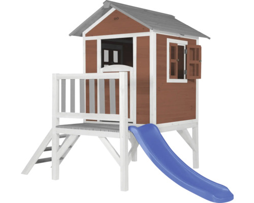 Houten speelhuis met glijbaan voor de tuin