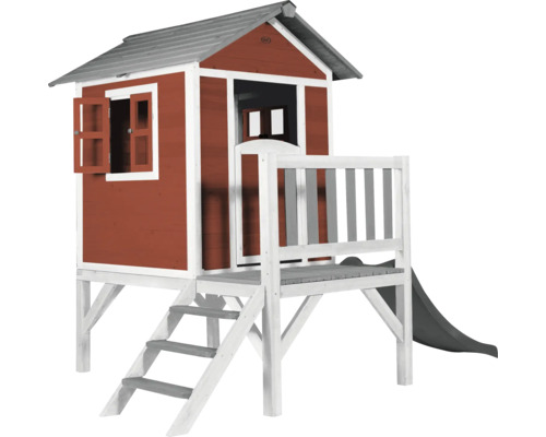 Houten speelhuis met glijbaan en trap