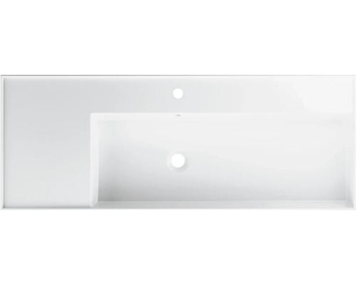 Wastafel van sanitair keramiek met kraangat en overloop