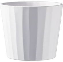 Witte bloempot met geribbelde structuur