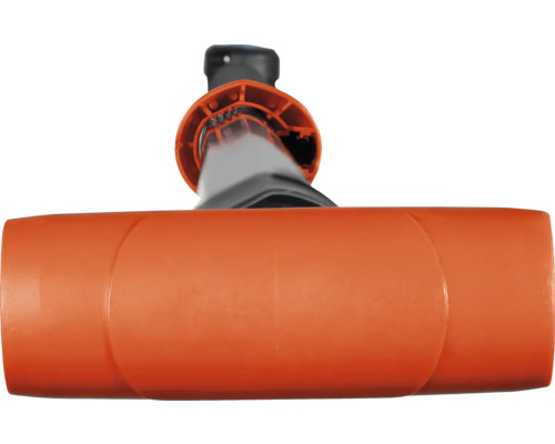 Detailopname van een Gardena wasborstel met wateraansluiting
