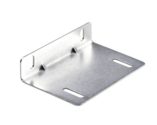 Metalen hoek met sleufgaten voor bevestiging