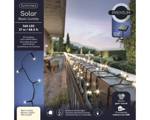 Solar lichtsnoer met 360 LEDs en 27 meter lengte op een terras
