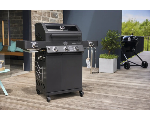 Gasbarbecue met drie branders en onderkast op een terras