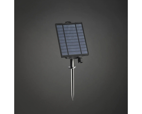 Zonnepaneel met grondpen voor stroomopwekking