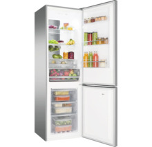 Geopende koelkast gevuld met eten