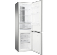 Geopende koelkast met vriezer