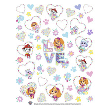 Paw Patrol muursticker met hartmotieven, pootafdrukken, bloemen en de tekst Liefde