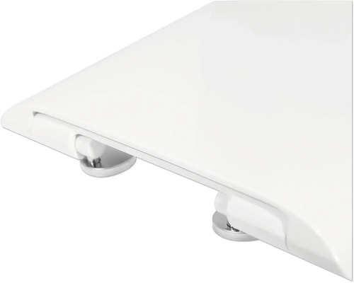 Detailopname van een kunststof toiletzitting met bevestigingsmateriaal.