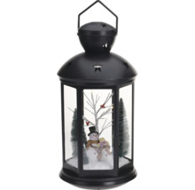 Decoratieve lantaarn met sneeuwpoppenpaar en boom