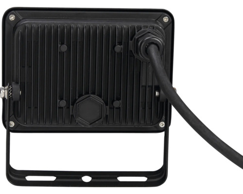 Achterkant van een LED-schijnwerper met koelribben en kabel