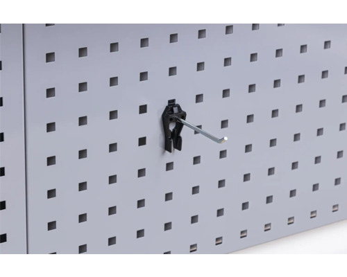 Geperforeerde wand met gereedschapshaak voor werkplaatsorganisatie
