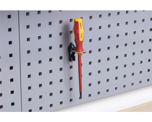 Schroevendraaier aan gereedschapswandhouder