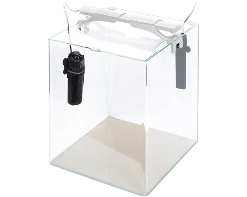 Leeg glazen aquarium met filter en verlichting