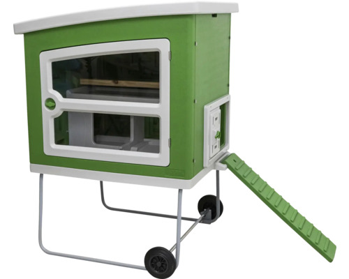 Groen kippenhok met wielen en helling