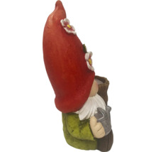 Tuinkabouter met rode muts en gieter