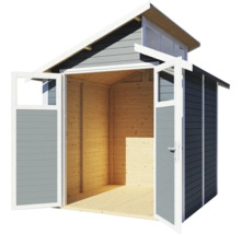 Houten tuinhuis met openstaande dubbele deuren en bovenlicht