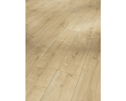 Gelegde laminaatvloer met houtlook