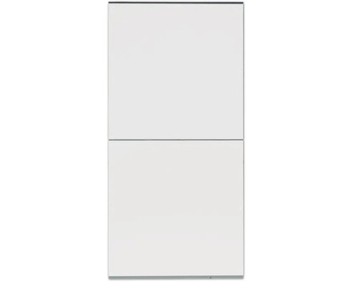 Kastfront met twee deuren