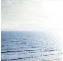 Zeegezicht met golven en horizon