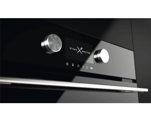 Close-up van een zwarte oven met bedieningselementen en display