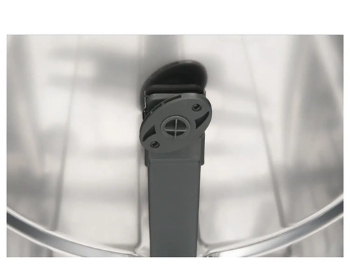 Detail van een spoelbak met afvoerset