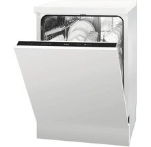 Witte vaatwasser met open deur, vaatwerk binnenin