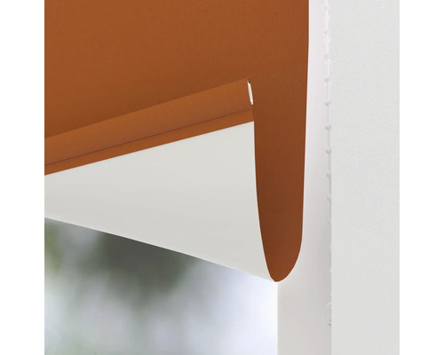 Detailweergave van een rolgordijn voor raamdecoratie