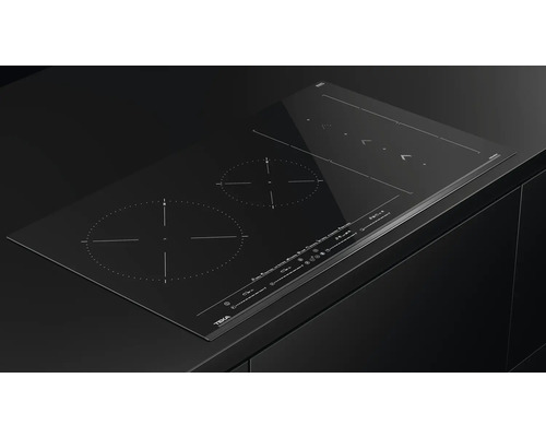 Inductiekookplaat met bedieningspaneel