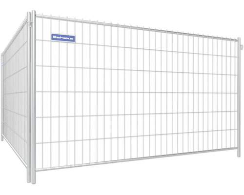 Bouwhek met draadgaas en Schelka logo