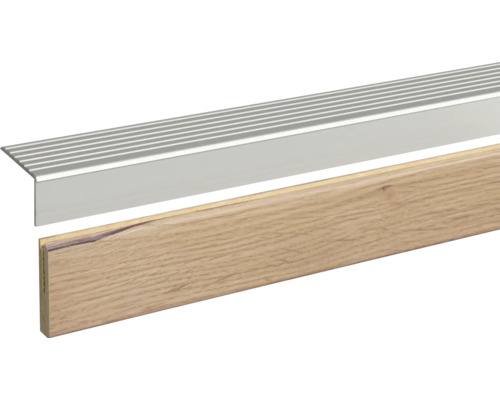 Trapprofiel van metaal met houten trede