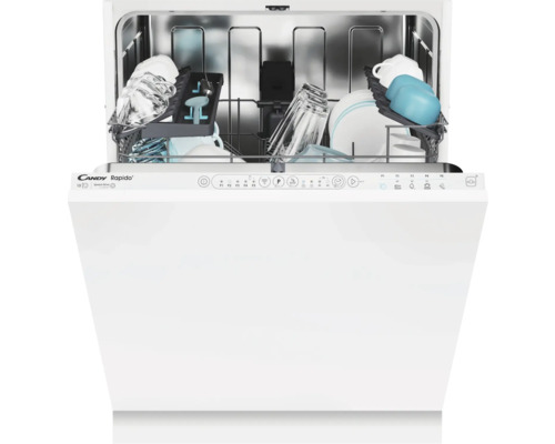 Open vaatwasser met vaatwerk