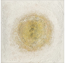 Abstracte muurdecoratie met concentrische cirkels in reliëfstructuur