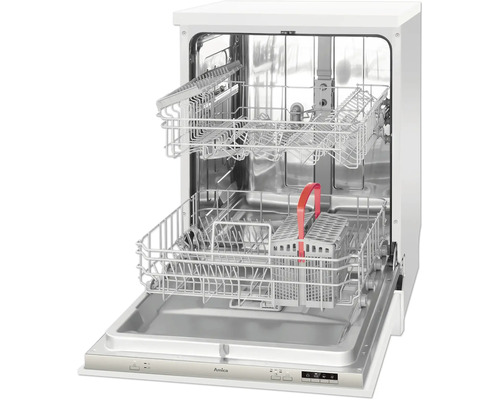 Open vaatwasser met vaatwaskorven