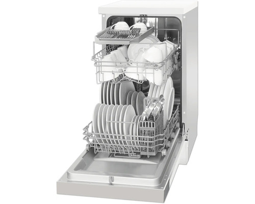 Vaatwasser met open interieur, beladen met vaat